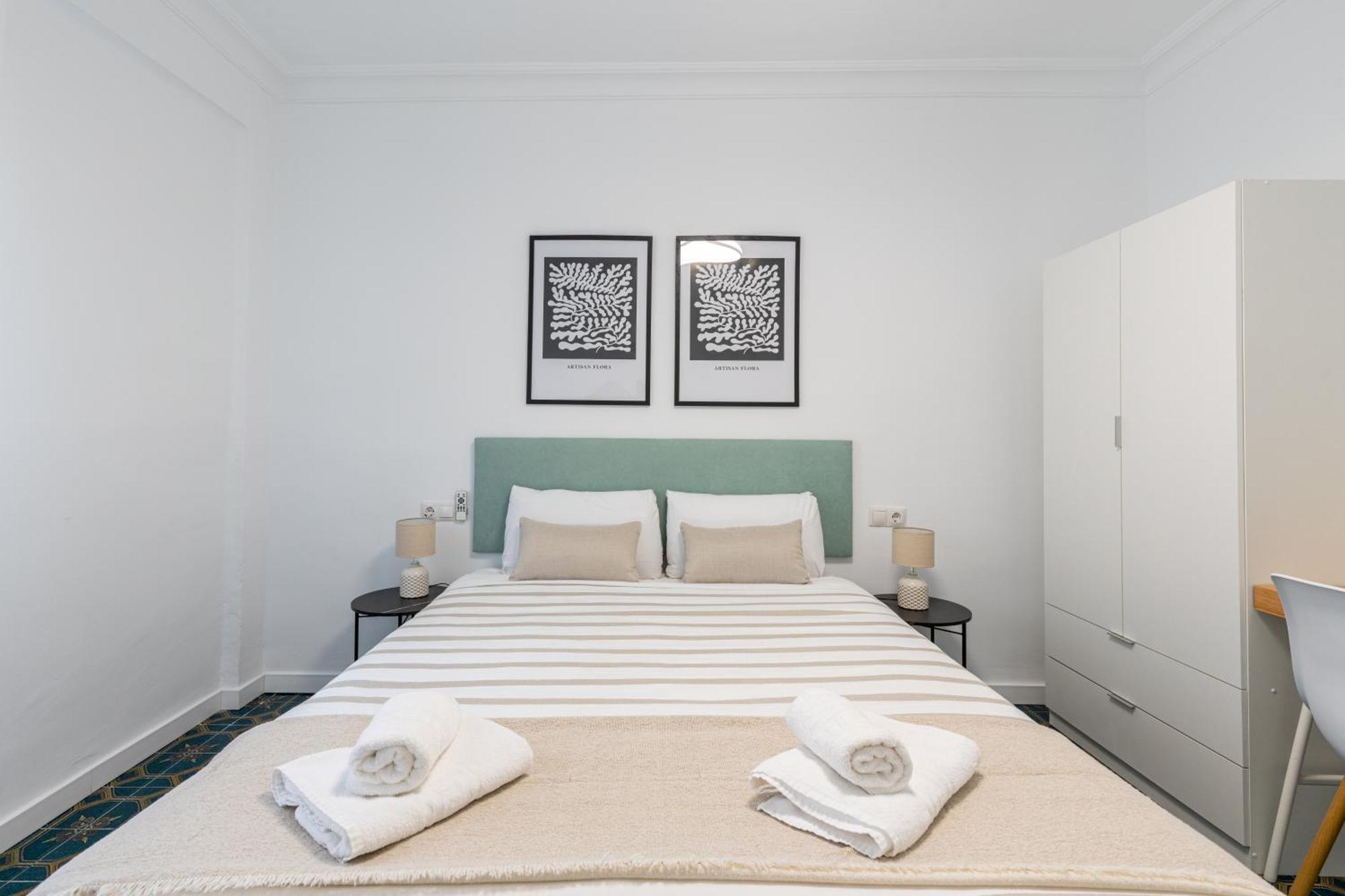 Piso Elegante Y Nuevo De 3 Habitaciones Y 2 Banos Séville Extérieur photo