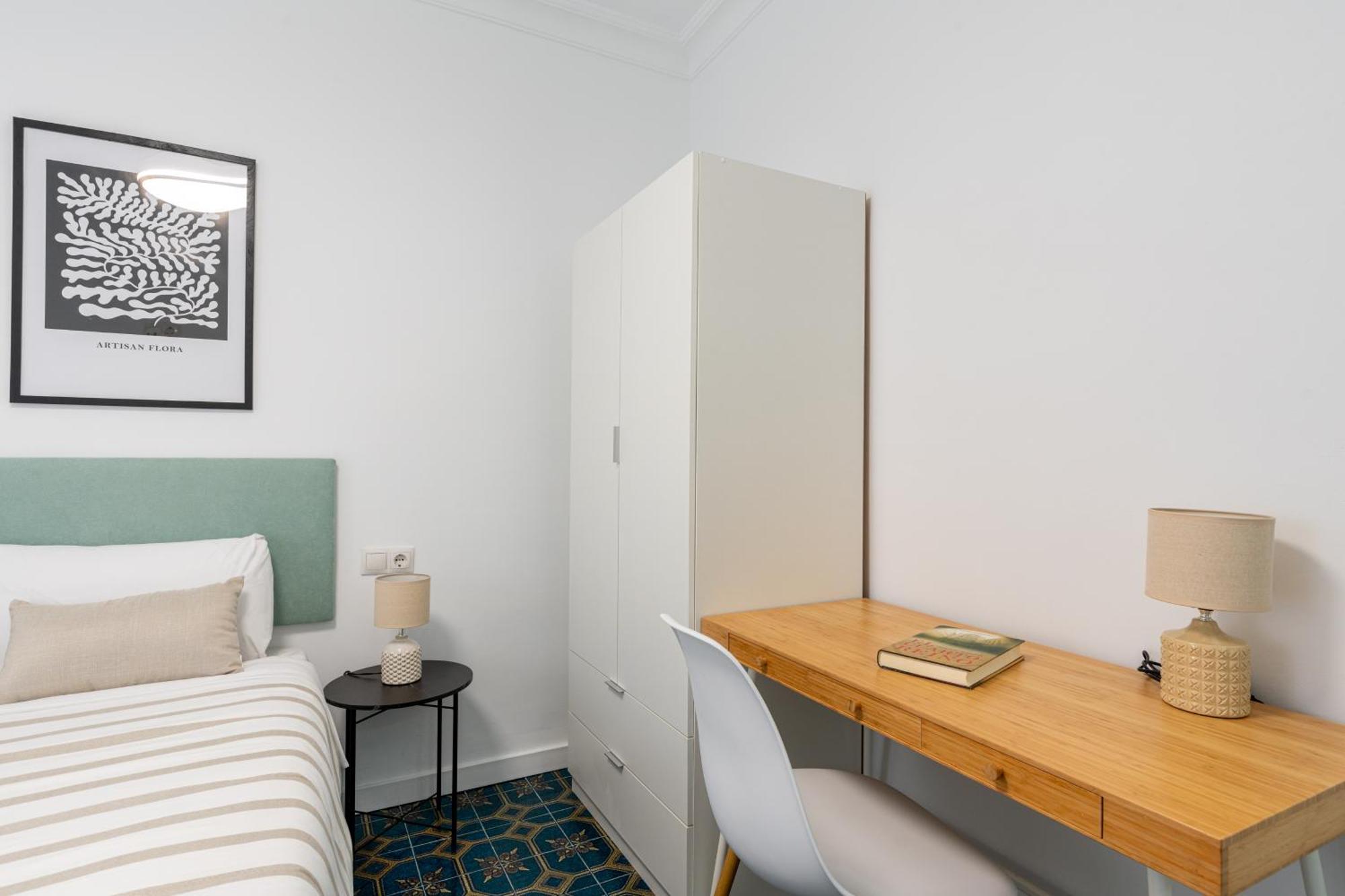 Piso Elegante Y Nuevo De 3 Habitaciones Y 2 Banos Séville Extérieur photo