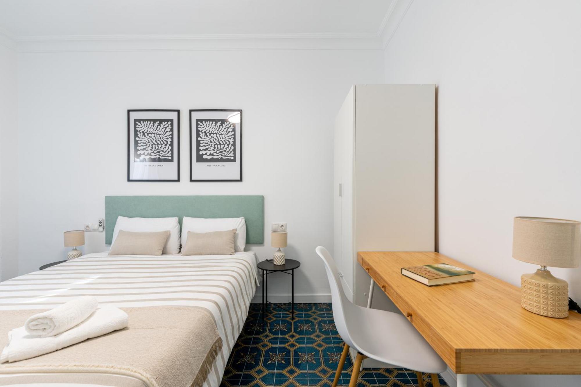 Piso Elegante Y Nuevo De 3 Habitaciones Y 2 Banos Séville Extérieur photo