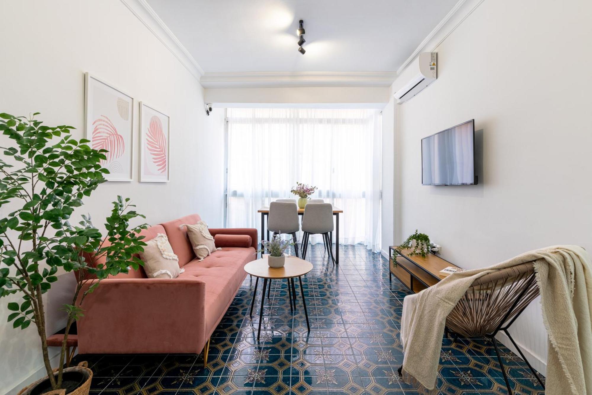 Piso Elegante Y Nuevo De 3 Habitaciones Y 2 Banos Séville Extérieur photo