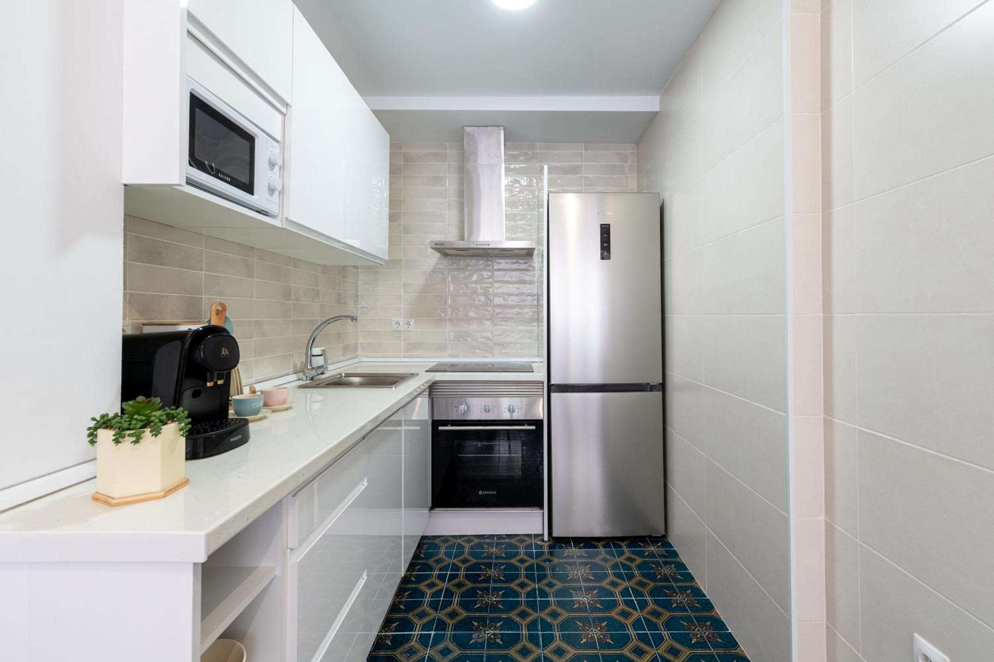 Piso Elegante Y Nuevo De 3 Habitaciones Y 2 Banos Séville Extérieur photo