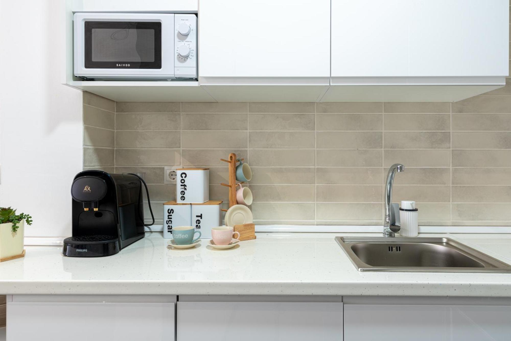 Piso Elegante Y Nuevo De 3 Habitaciones Y 2 Banos Séville Extérieur photo